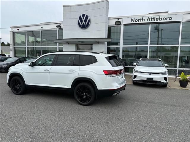 2024 Volkswagen Atlas 2.0T SE Technology