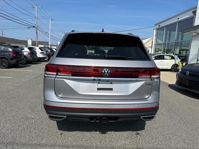 2024 Volkswagen Atlas 2.0T SE Technology