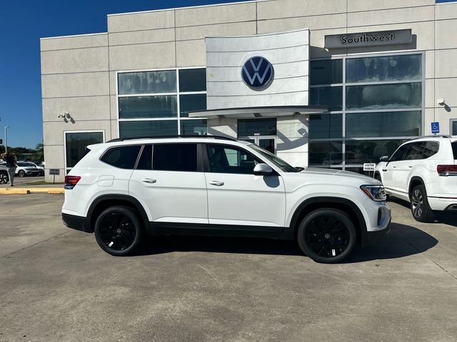 2024 Volkswagen Atlas 2.0T SE Technology