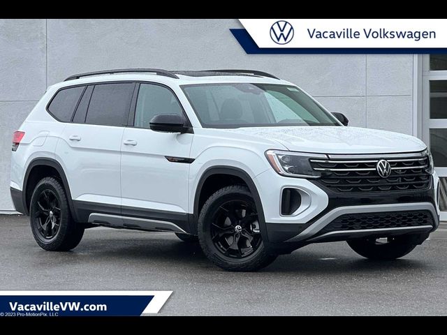 2024 Volkswagen Atlas 2.0T Peak Edition SE w/Technology