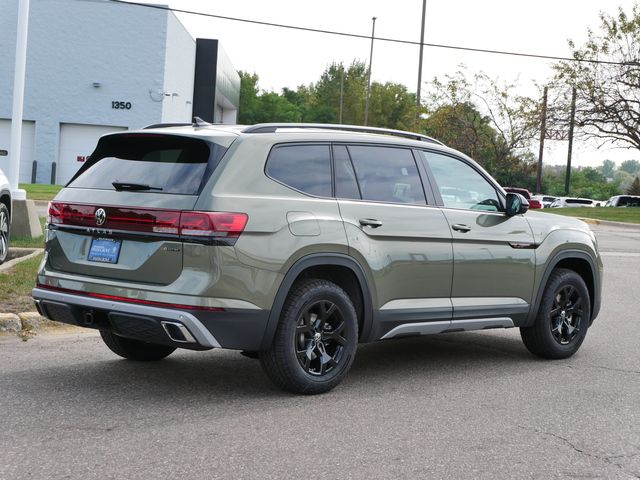 2024 Volkswagen Atlas 2.0T Peak Edition SE w/Technology