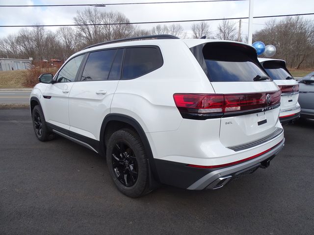 2024 Volkswagen Atlas 2.0T Peak Edition SEL