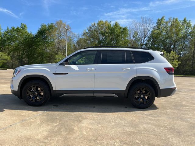 2024 Volkswagen Atlas 2.0T Peak Edition SEL