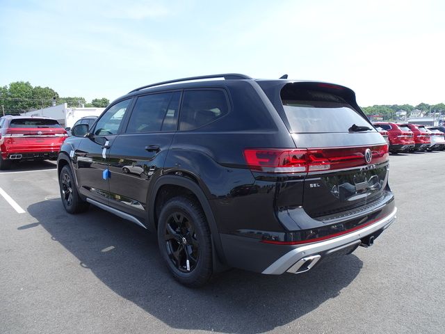 2024 Volkswagen Atlas 2.0T Peak Edition SEL