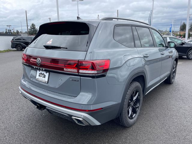 2024 Volkswagen Atlas 2.0T Peak Edition SEL