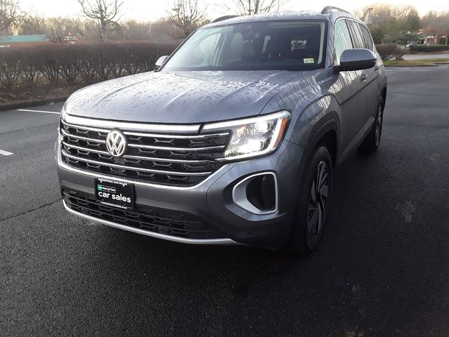 2024 Volkswagen Atlas 2.0T SE Technology