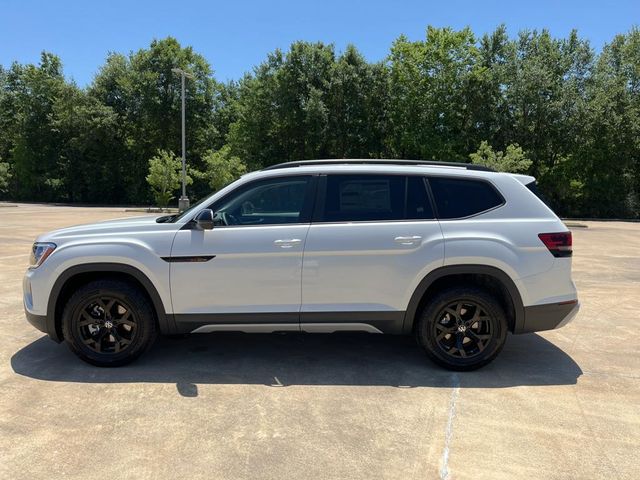 2024 Volkswagen Atlas 2.0T Peak Edition SEL