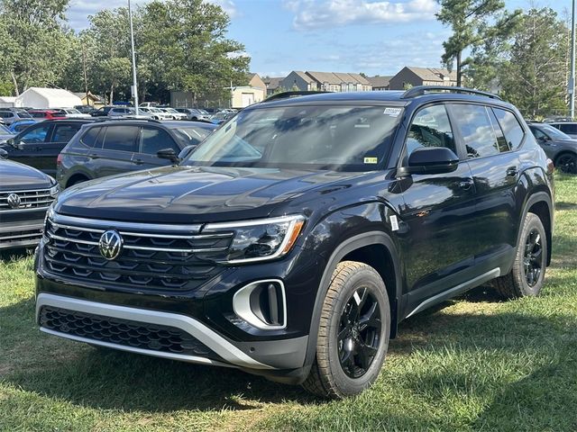 2024 Volkswagen Atlas 2.0T Peak Edition SEL