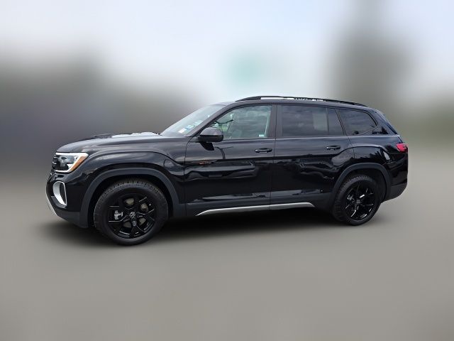 2024 Volkswagen Atlas 2.0T Peak Edition SEL