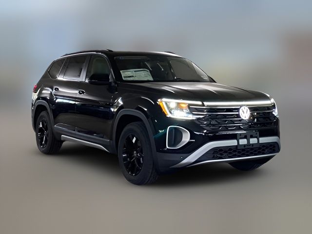 2024 Volkswagen Atlas 2.0T Peak Edition SEL