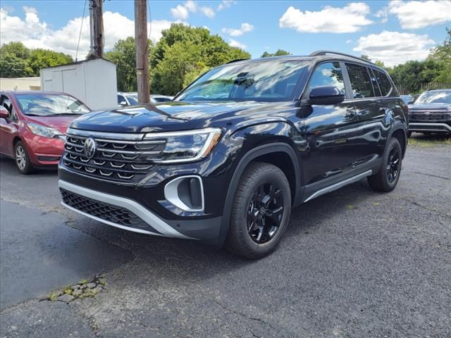 2024 Volkswagen Atlas 2.0T Peak Edition SE w/Technology