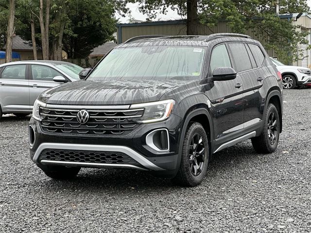 2024 Volkswagen Atlas 2.0T Peak Edition SE w/Technology