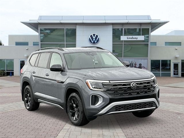 2024 Volkswagen Atlas 2.0T Peak Edition SE w/Technology