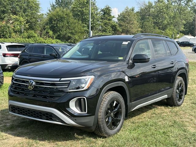 2024 Volkswagen Atlas 2.0T Peak Edition SE w/Technology