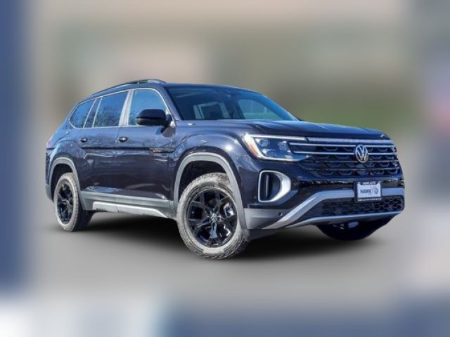 2025 Volkswagen Atlas 2.0T Peak Edition SE w/Technology