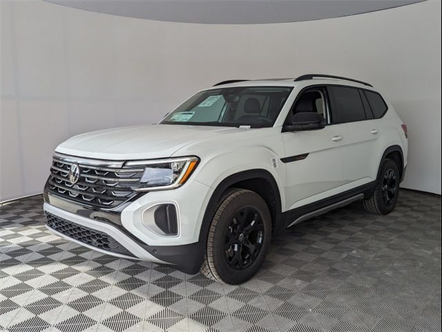 2024 Volkswagen Atlas 2.0T Peak Edition SEL