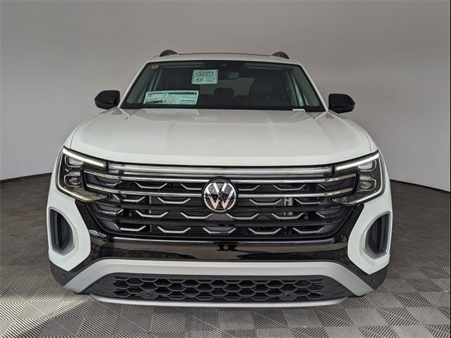 2024 Volkswagen Atlas 2.0T Peak Edition SEL