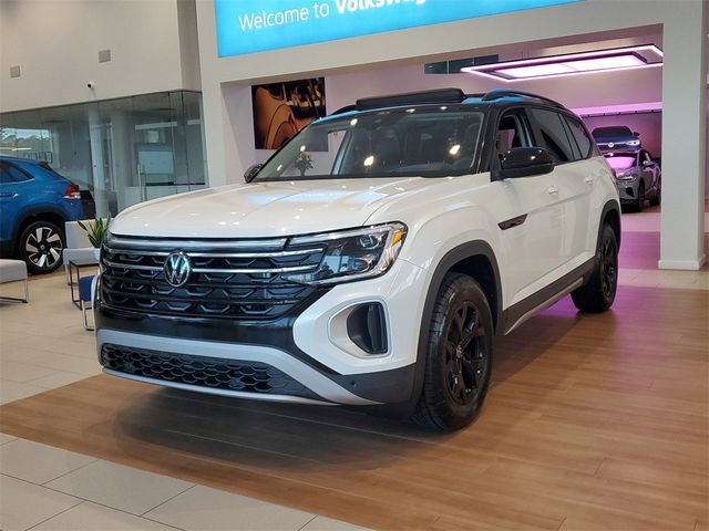 2024 Volkswagen Atlas 2.0T Peak Edition SEL