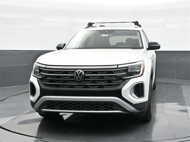 2024 Volkswagen Atlas 2.0T Peak Edition SEL