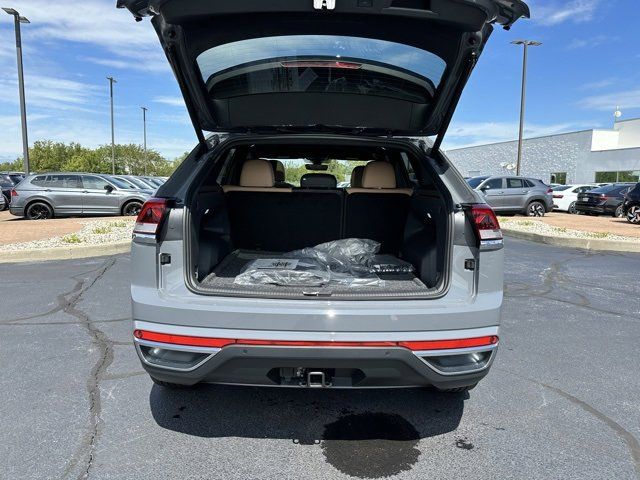 2024 Volkswagen Atlas Cross Sport 2.0T SEL