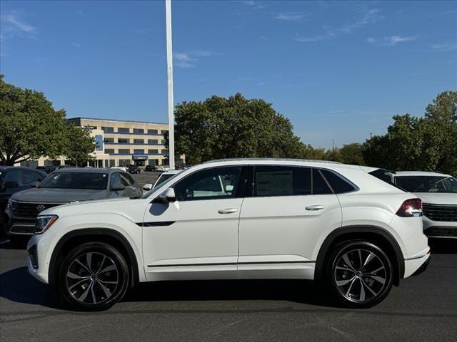 2024 Volkswagen Atlas Cross Sport 2.0T SEL Premium R-Line