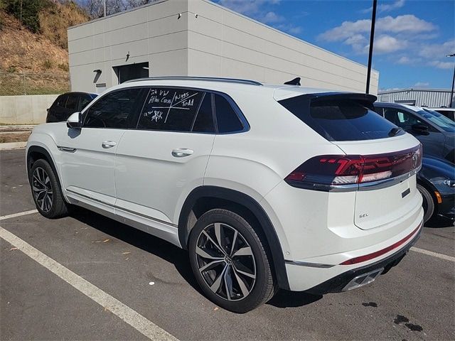 2024 Volkswagen Atlas Cross Sport 2.0T SEL Premium R-Line