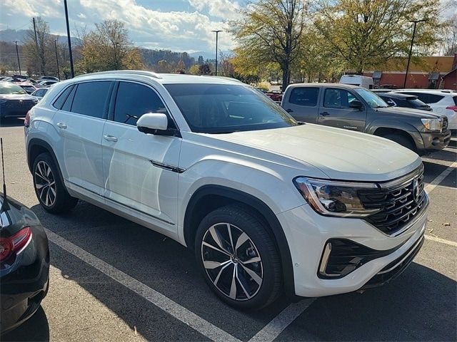 2024 Volkswagen Atlas Cross Sport 2.0T SEL Premium R-Line