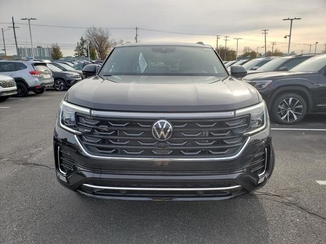 2024 Volkswagen Atlas Cross Sport 2.0T SEL Premium R-Line