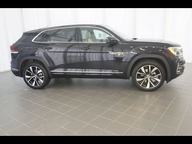 2024 Volkswagen Atlas Cross Sport 2.0T SEL Premium R-Line