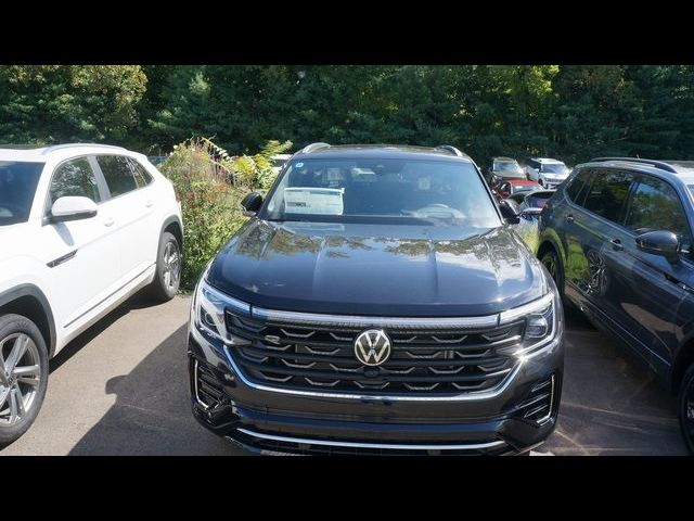 2024 Volkswagen Atlas Cross Sport 2.0T SEL Premium R-Line