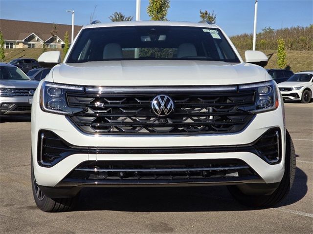 2024 Volkswagen Atlas Cross Sport 2.0T SEL Premium R-Line