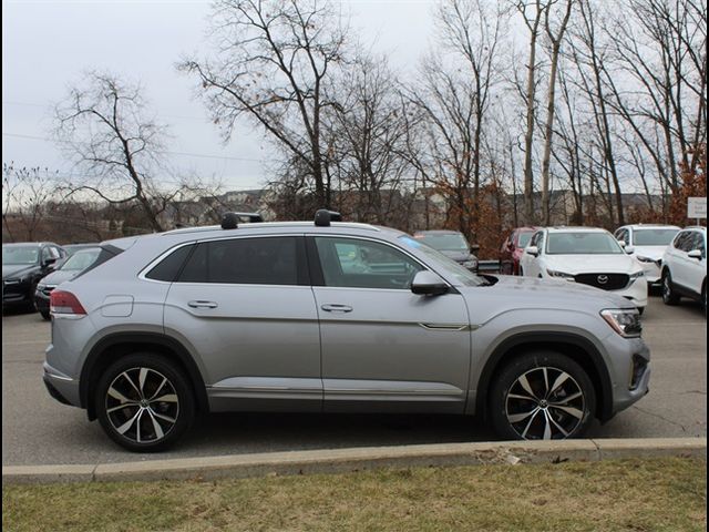 2024 Volkswagen Atlas Cross Sport 2.0T SEL Premium R-Line