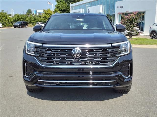 2024 Volkswagen Atlas Cross Sport 2.0T SEL Premium R-Line