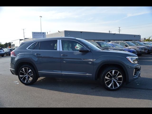 2024 Volkswagen Atlas Cross Sport 2.0T SEL Premium R-Line