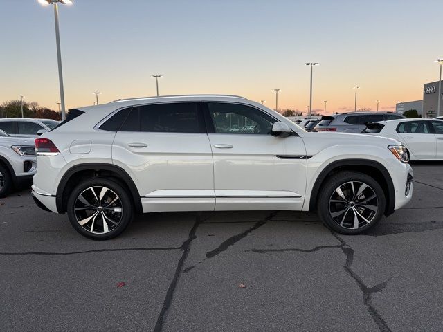 2024 Volkswagen Atlas Cross Sport 2.0T SEL Premium R-Line