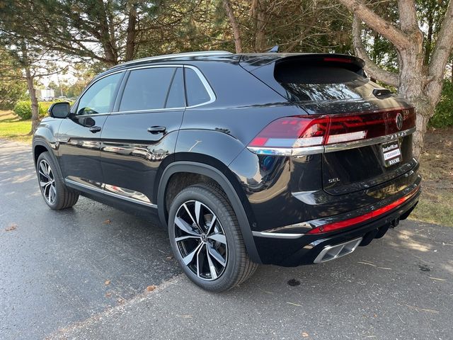 2024 Volkswagen Atlas Cross Sport 2.0T SEL Premium R-Line