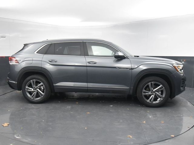 2024 Volkswagen Atlas Cross Sport 2.0T SEL R-Line