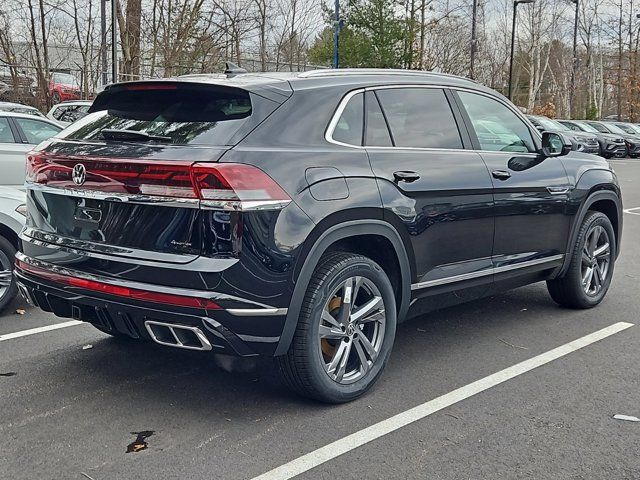 2024 Volkswagen Atlas Cross Sport 2.0T SEL R-Line