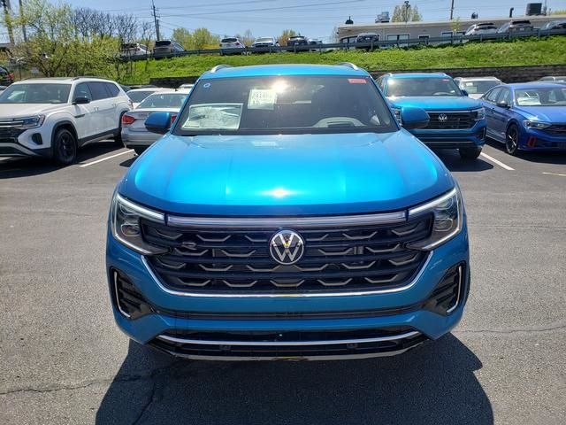 2024 Volkswagen Atlas Cross Sport 2.0T SEL R-Line