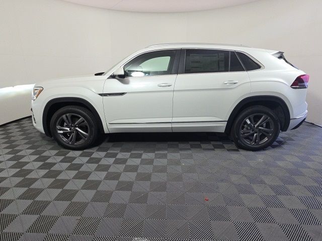 2024 Volkswagen Atlas Cross Sport 2.0T SEL R-Line