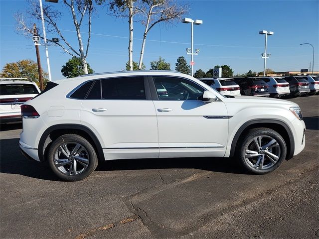 2024 Volkswagen Atlas Cross Sport 2.0T SEL R-Line