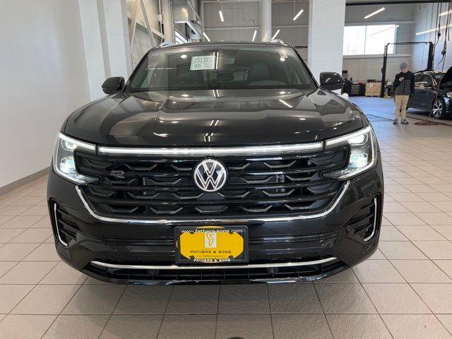 2024 Volkswagen Atlas Cross Sport 2.0T SEL R-Line