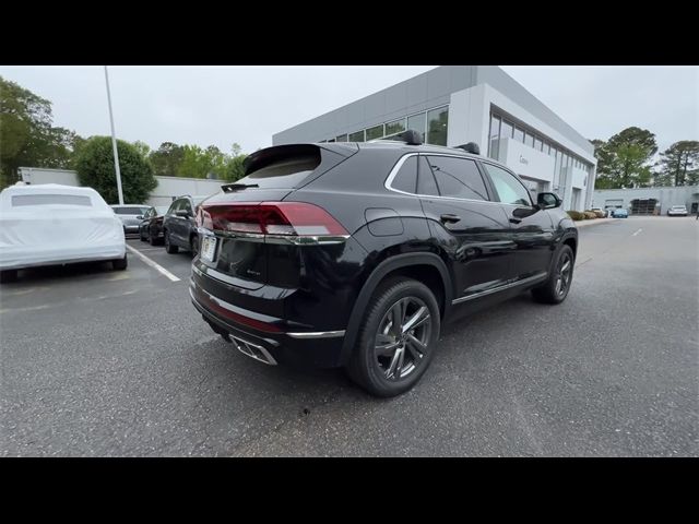 2024 Volkswagen Atlas Cross Sport 2.0T SEL R-Line