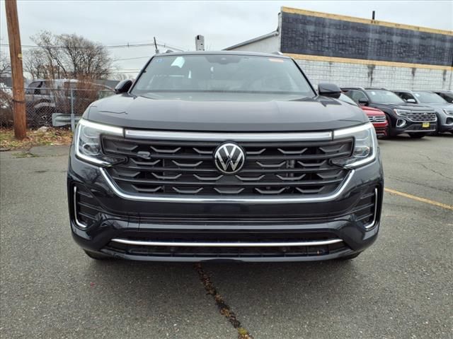 2024 Volkswagen Atlas Cross Sport 2.0T SEL R-Line