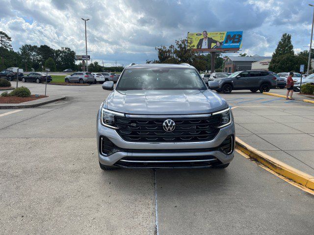 2024 Volkswagen Atlas Cross Sport 2.0T SEL R-Line