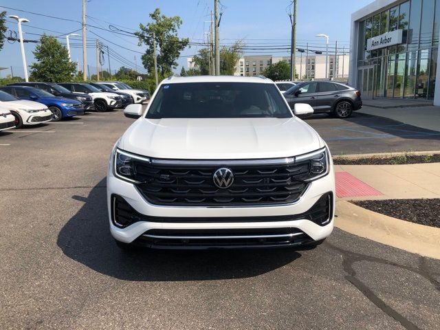 2024 Volkswagen Atlas Cross Sport 2.0T SEL R-Line