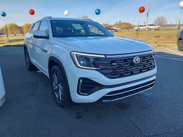 2024 Volkswagen Atlas Cross Sport 2.0T SEL R-Line