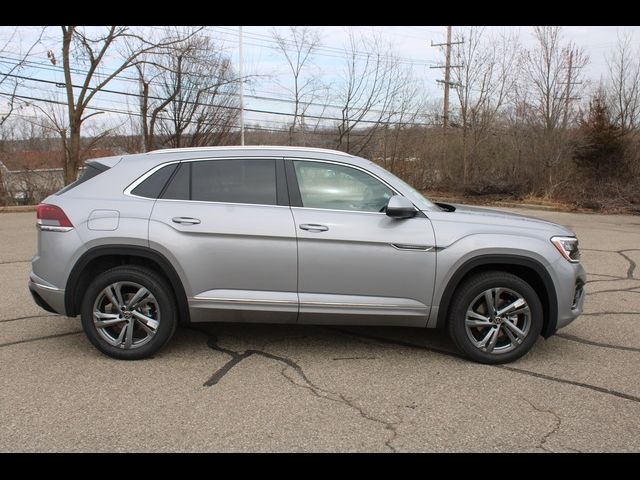 2024 Volkswagen Atlas Cross Sport 2.0T SEL R-Line