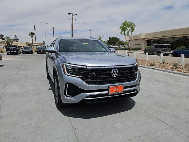 2024 Volkswagen Atlas Cross Sport 2.0T SEL R-Line