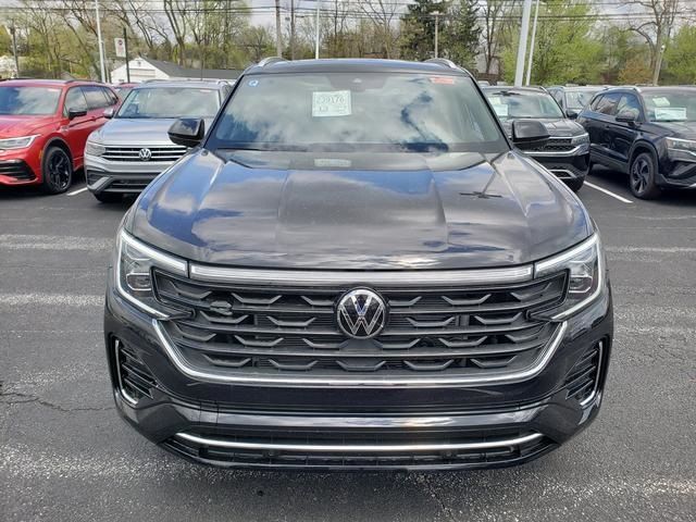 2024 Volkswagen Atlas Cross Sport 2.0T SEL R-Line